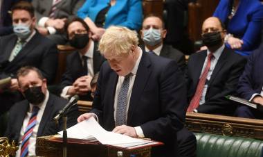 Boris Johnson  contra las cuerdas 