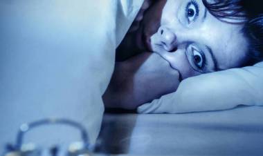 5 técnicas simples y científicamente probadas que te ayudarán a quedarte dormido