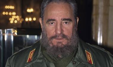 MURIÓ FIDEL, VIVA FIDEL
