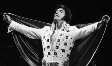 ¡Elvis cumple 90 años!