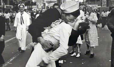 El Día Internacional del Beso 