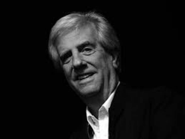 Murió Tabaré Vázquez a los 80 años y una multitud lo despidió en Uruguay