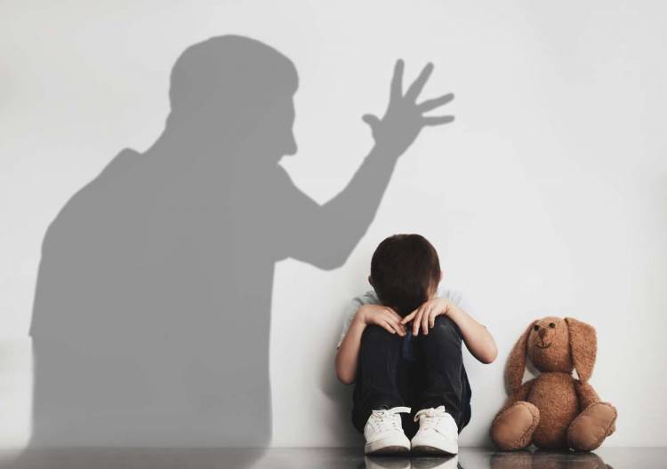 El Día Internacional de Lucha contra el Maltrato Infantil